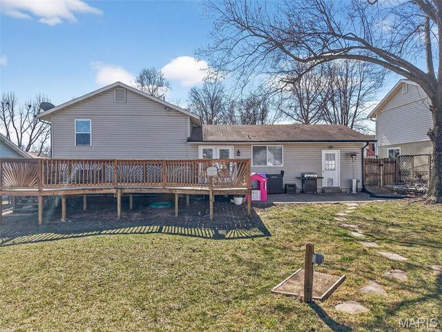 26 Vanguard Drive, St Peters, MO 63376