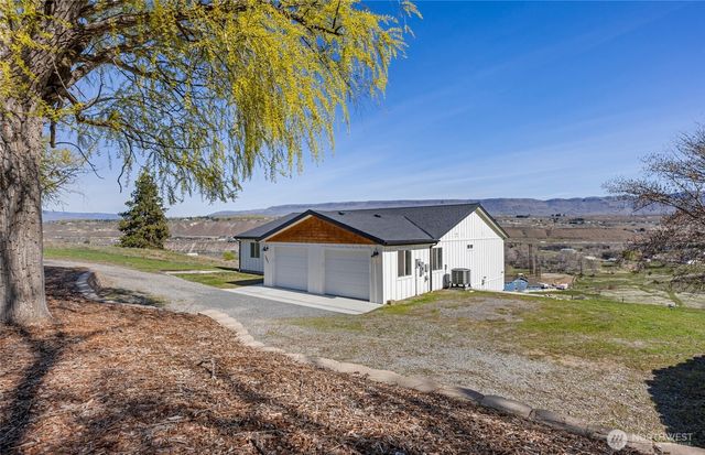 3063 Conarty Road, Malaga, WA 98828