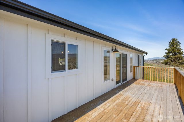 3063 Conarty Road, Malaga, WA 98828