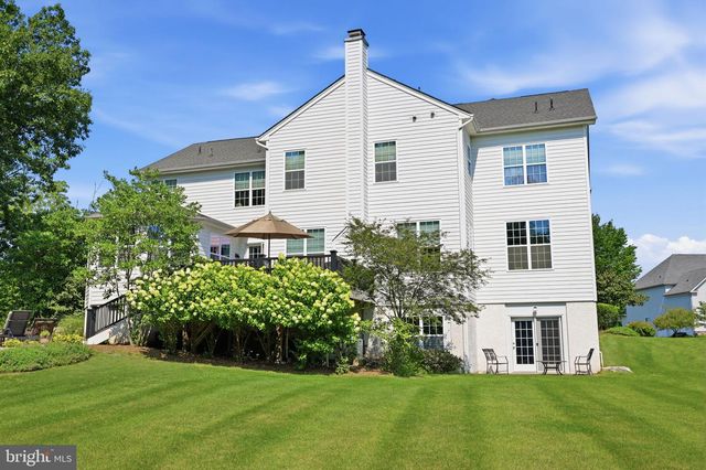 3969 HILLCREST DR, Furlong, PA 18925