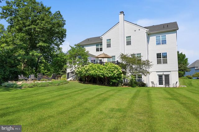 3969 HILLCREST DR, Furlong, PA 18925