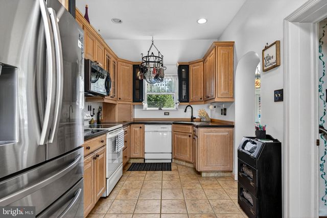 308 LILAC LN, Delanco, NJ 08075