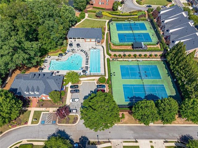 3512 Village Green Drive, Roswell, GA 30075