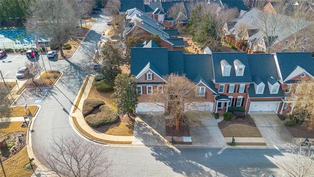 3512 Village Green Drive, Roswell, GA 30075