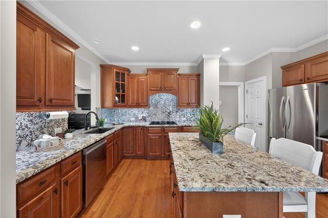 3512 Village Green Drive, Roswell, GA 30075