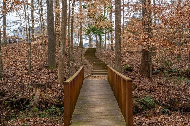 3512 Village Green Drive, Roswell, GA 30075