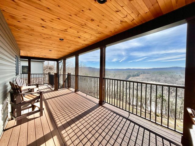 555 Colonel Drive, Burnside, KY 42519