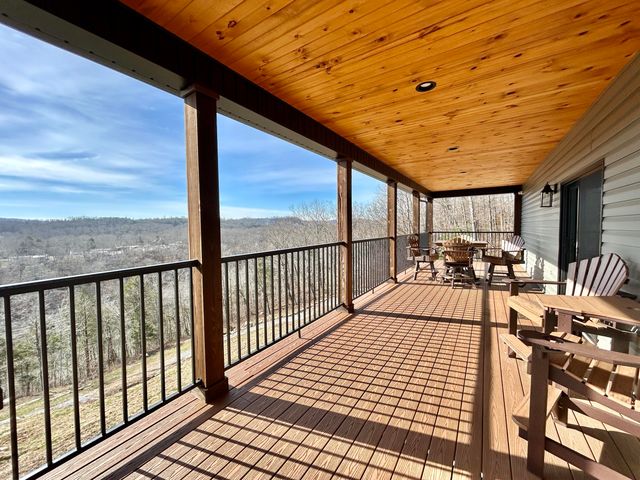 555 Colonel Drive, Burnside, KY 42519