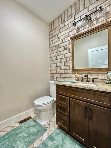 555 Colonel Drive, Burnside, KY 42519