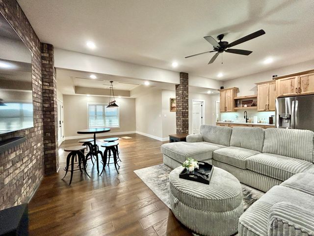 555 Colonel Drive, Burnside, KY 42519