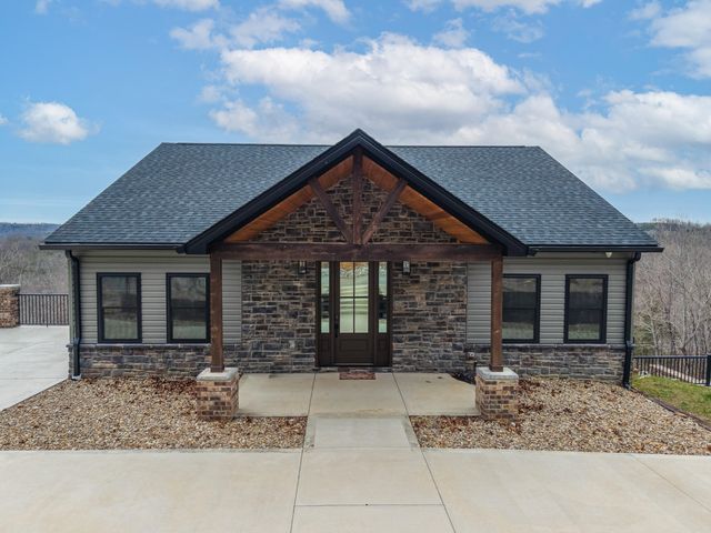 555 Colonel Drive, Burnside, KY 42519