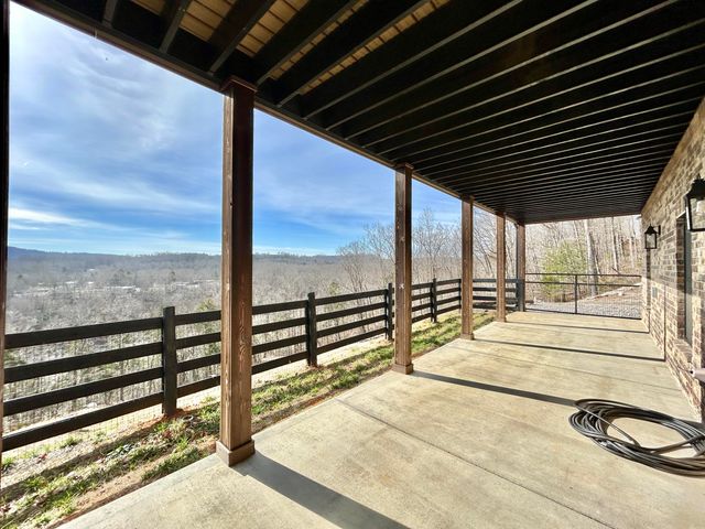 555 Colonel Drive, Burnside, KY 42519