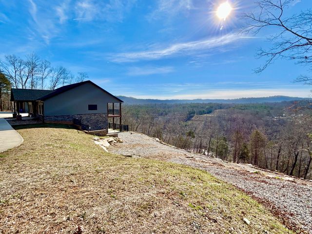 555 Colonel Drive, Burnside, KY 42519