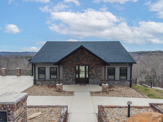 555 Colonel Drive, Burnside, KY 42519