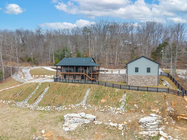 555 Colonel Drive, Burnside, KY 42519
