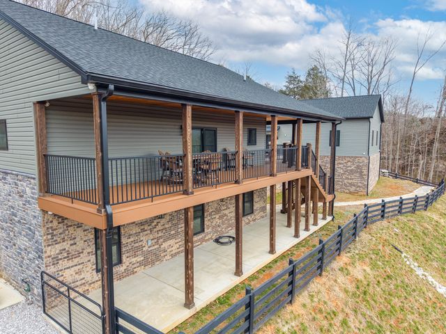 555 Colonel Drive, Burnside, KY 42519