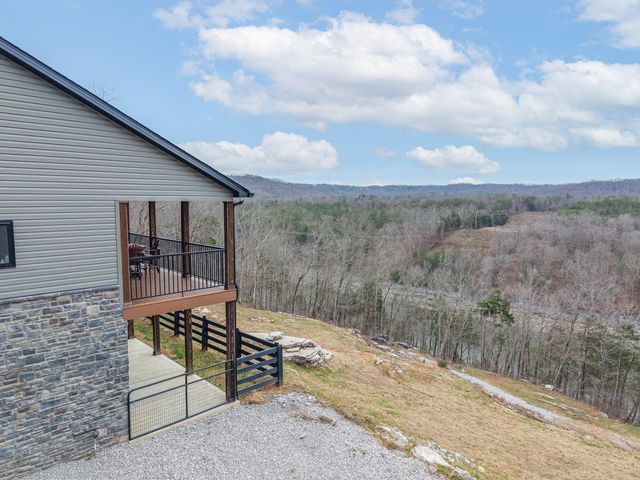 555 Colonel Drive, Burnside, KY 42519