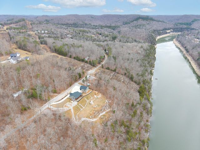 555 Colonel Drive, Burnside, KY 42519