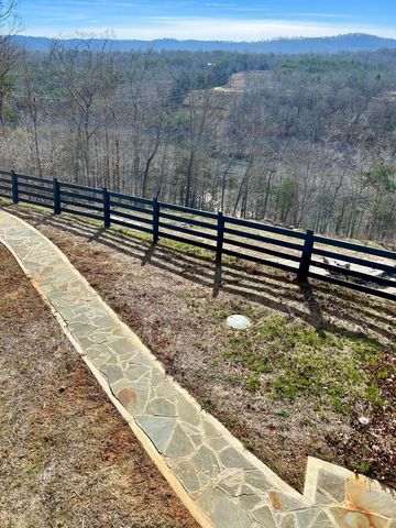 555 Colonel Drive, Burnside, KY 42519