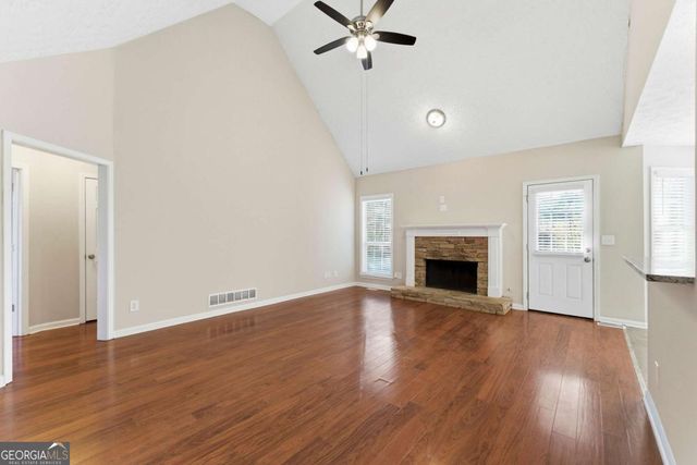 700 Hearthstone Crossing, Woodstock, GA 30189