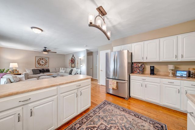 6132 Flamingo DR, Roanoke, VA 24018