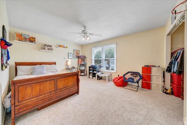 6132 Flamingo DR, Roanoke, VA 24018
