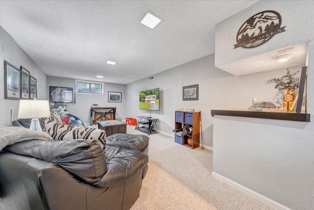 6132 Flamingo DR, Roanoke, VA 24018