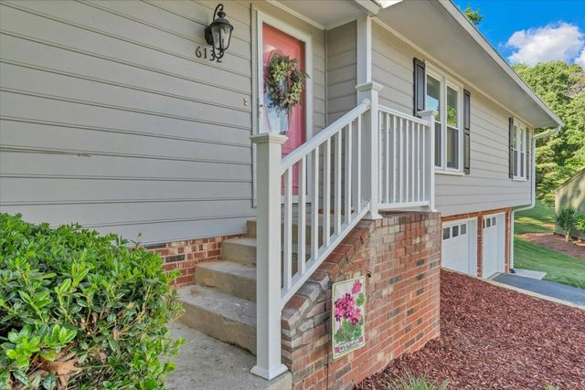 6132 Flamingo DR, Roanoke, VA 24018
