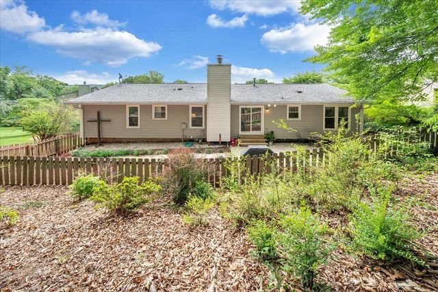 6132 Flamingo DR, Roanoke, VA 24018