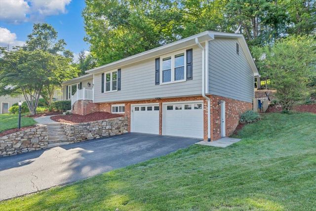 6132 Flamingo DR, Roanoke, VA 24018