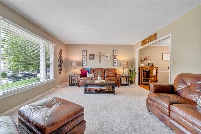 6132 Flamingo DR, Roanoke, VA 24018