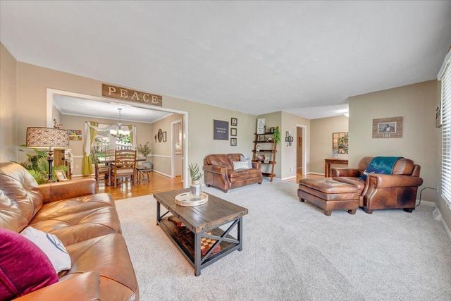 6132 Flamingo DR, Roanoke, VA 24018
