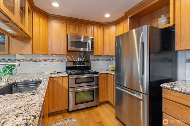 325 Shore Drive, Bremerton, WA 98310