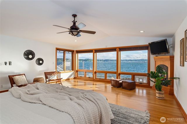 325 Shore Drive, Bremerton, WA 98310