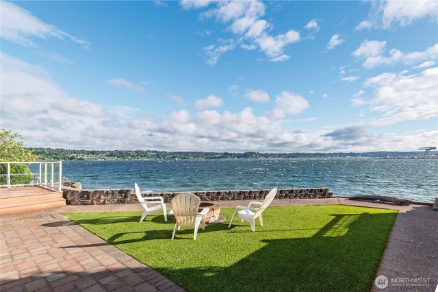 325 Shore Drive, Bremerton, WA 98310