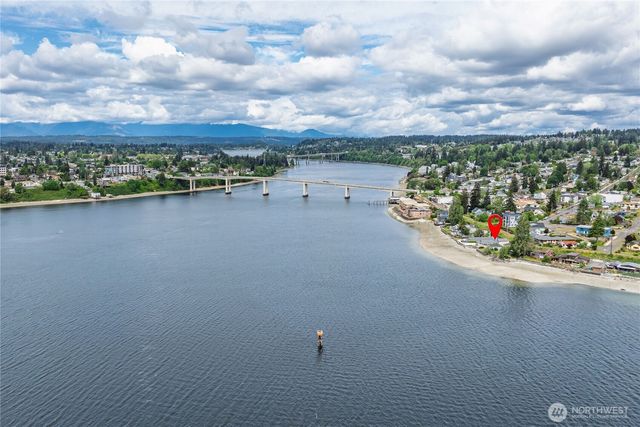 325 Shore Drive, Bremerton, WA 98310