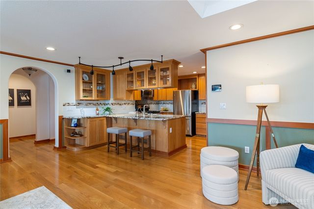 325 Shore Drive, Bremerton, WA 98310