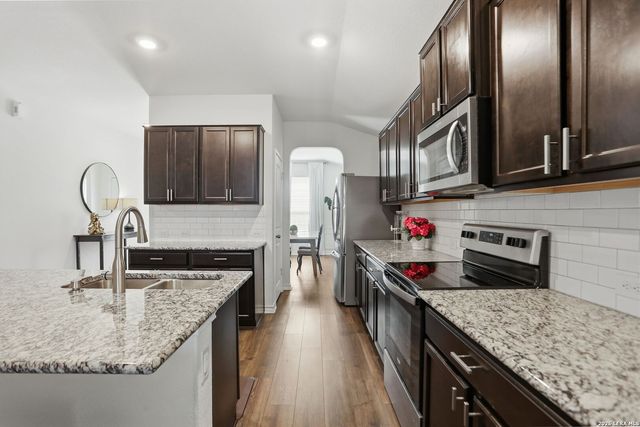 12109 Old Onyx, San Antonio, TX 78245