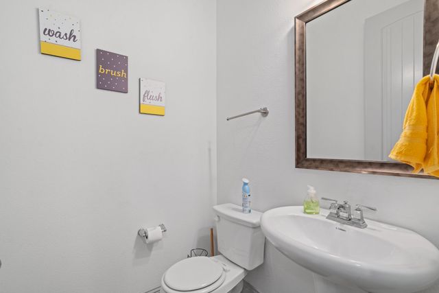 234 Crestview Drive, Midlothian, TX 76065