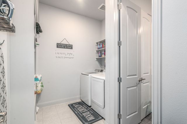 234 Crestview Drive, Midlothian, TX 76065