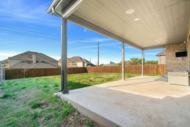 234 Crestview Drive, Midlothian, TX 76065