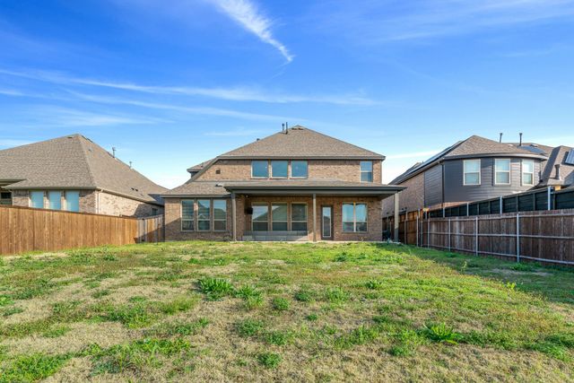 234 Crestview Drive, Midlothian, TX 76065