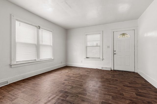 610 S Horace Avenue, Rockford, IL 61102