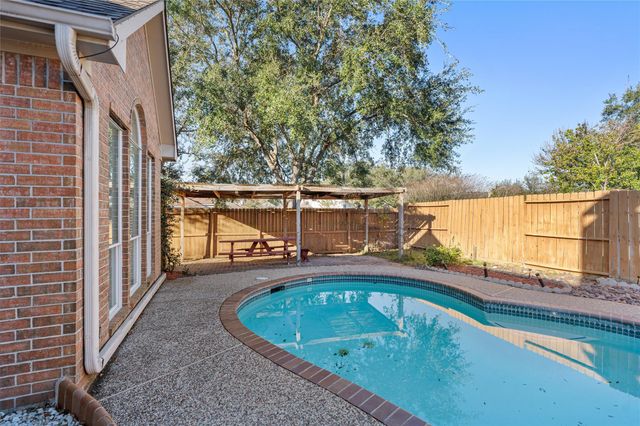 12134 Green Trails Drive, Stafford, TX 77477