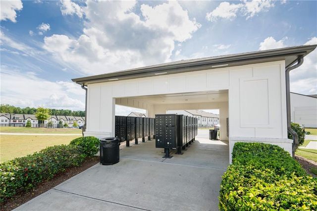 350 Auburn Valley Way, Auburn, GA 30011