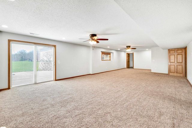 W7379 White Oak Run, Pardeeville, WI 53954