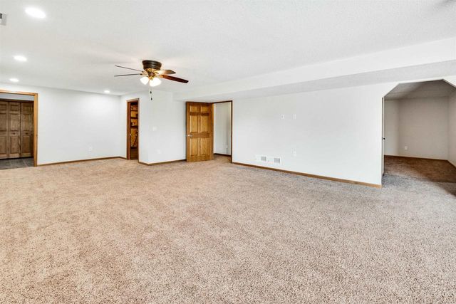 W7379 White Oak Run, Pardeeville, WI 53954