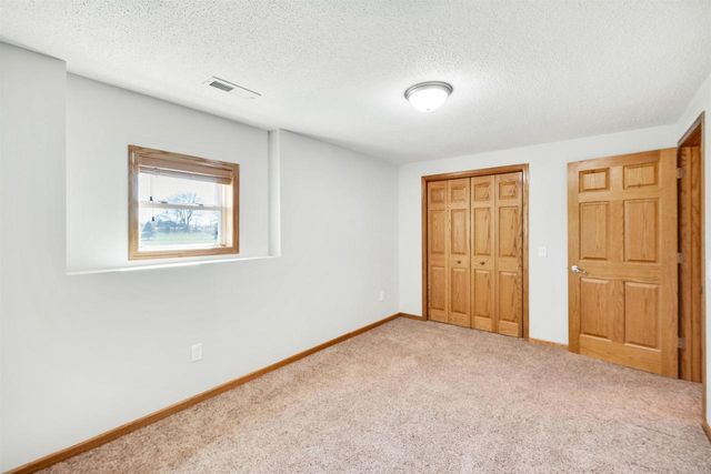 W7379 White Oak Run, Pardeeville, WI 53954