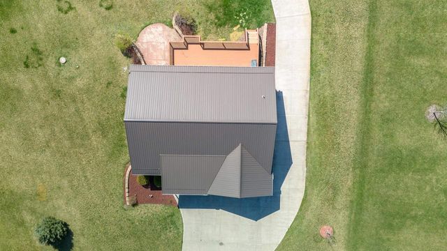 W7379 White Oak Run, Pardeeville, WI 53954