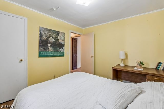 10 Overhill Dr, Madison Boro, NJ 07940